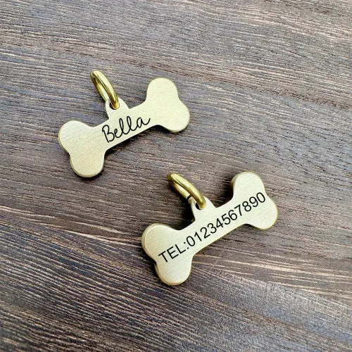 Medaille gravée pour chien en forme d’os finition dorée brossée