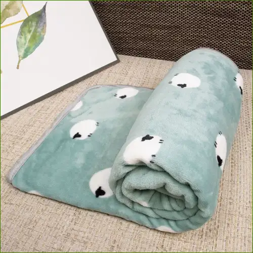 Couverture d'appoint en flanelle douce et chaude