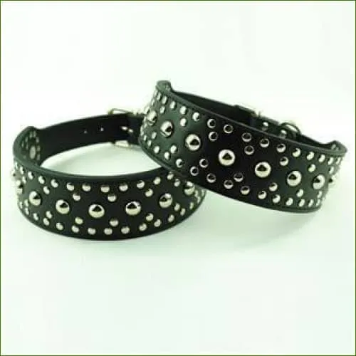 Collier réglable pour chiens - 5cm de large en cuir clouté