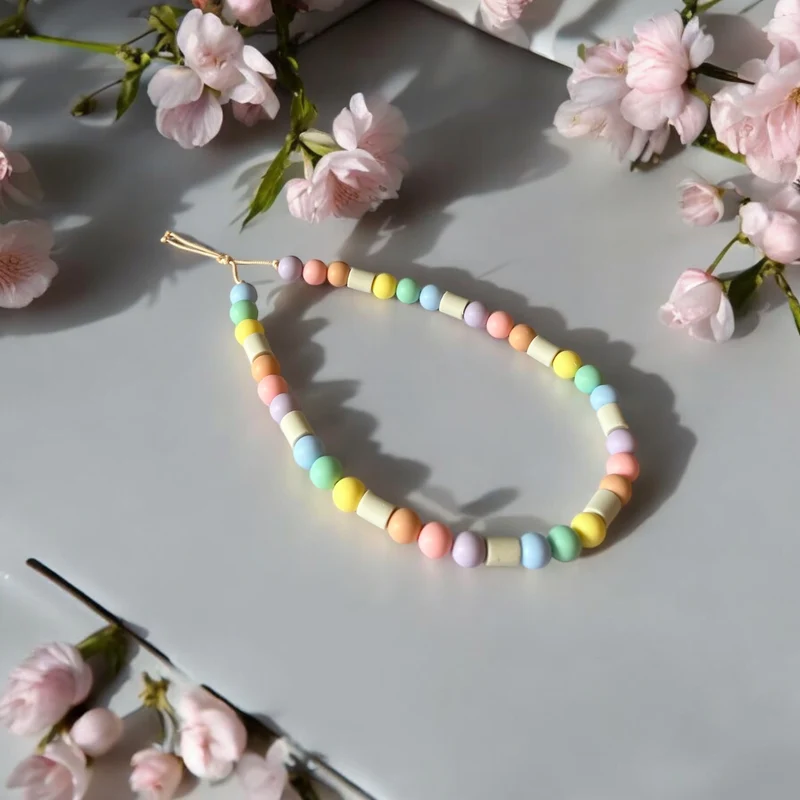 Collier anti-tiques Myrtil · Perles céramique EM