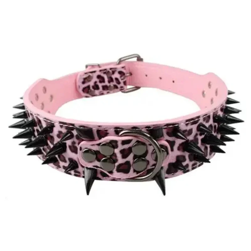 COLLIER EN CUIR À POINTE ROSE