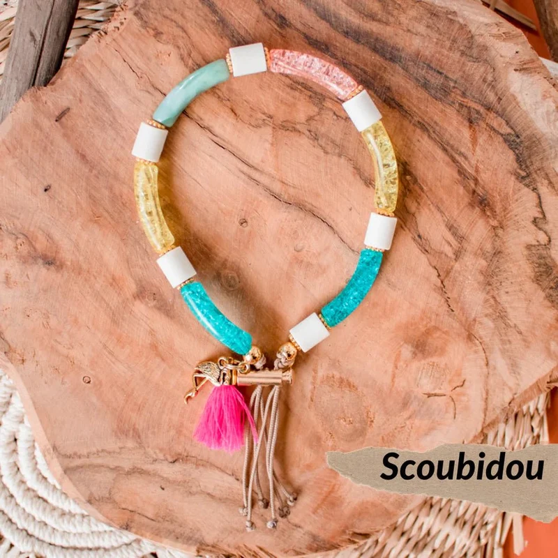 🌈 Collier bijoux porte-médaille EM Scoubidou