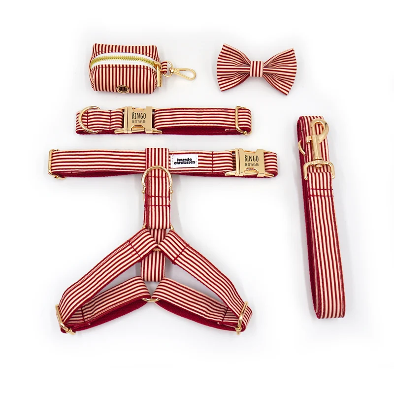 Kit Complet Chien Personnalisé Coton Rayé Bordeaux