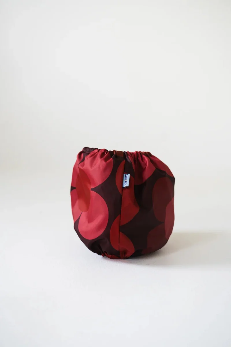 Snood imperméable pour chien – Red Flowers & Oreilles au sec