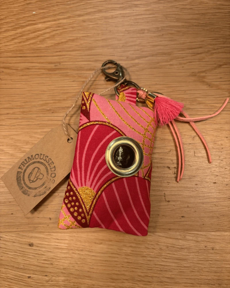 Distributeur sacs chien tissu artisanal Frimousse Dog